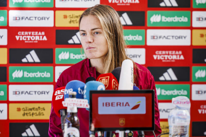 Irene Paredes en su comparecencia en rueda de prensa. PABLO GARCÍA