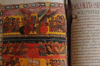 Detalle del Beato de Escalada. Derecha, pinturas de Santiago de Peñalba y su parecido con el Beato iluminado por Magio. DL