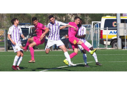 Saúl y Kaxe anotaron los goles de la victoria de la Ponferradina ante el Valladolid B en el partido disputado este sábados en los Anexos del José Zorrilla. LOF