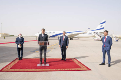 El avión israelí en el aeropuerto de Abu Dhabi. HAMAD AL KAABI