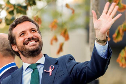 Casado respalda el adelanto electoral anunciado por su barón en Castilla y León, Alfonso Fernández Mañueco. JAVIER LIZÓN