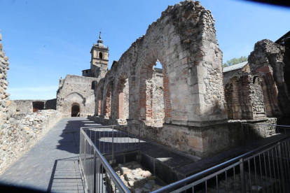 Monasterio de Carracedo. ANA F. BARREDO