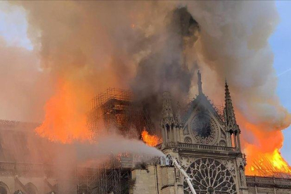 Notre Dame, en llamas.
