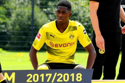 Dembélé, el pasado miércoles, en la sesión fotográfica del Borussia Dortmund.