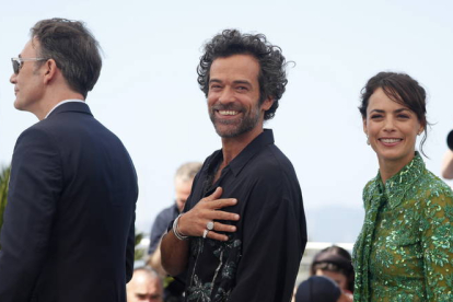 Michel Hazanavicius, Romain Duris y Berenice Bejo. GUILLAUME HORCAJUELO