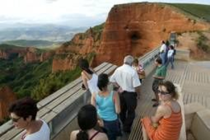 El centro de visitantes de Las Médulas batió esta Semana Santa récords de afluencia de turistas