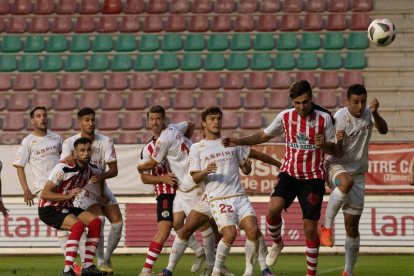 El equipo zamorano acabó con el sueño de la Cultural de buscar un sitio en la Copa del Rey tras su victoria. JOSÉ LUIS FERNÁNDEZ