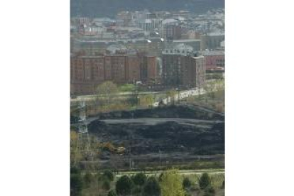 La montaña de carbón de Ponferrada será historia a finales de junio