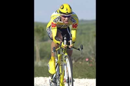 Precisamente éste último corredor ha sido el buque insignia del equipo en los últimos años. Con él, la ONCE ha subido en tres años consecutivos al podio del Tour de Francia y ha conseguido un podio de la Vuelta a España.