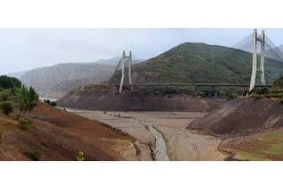 La sequía deja al desnudo los embalses