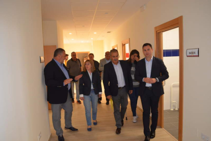 Las autoridades visitaron ayer el nuevo Centro de Atención a Dependientes de Matanza. MEDINA