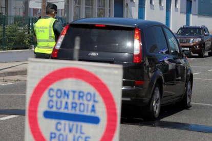 La Guardia Civil pide a Interior que suspenda la convocatoria. ELISEO TRIGO