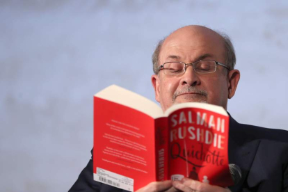 Salman Rushdie reveló algunas claves de su novela en el festival chileno Puerto de Ideas. HAYOUNG JEON