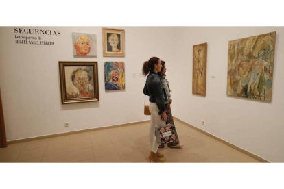La exposición 'Secuencias' reúne 62 obras del artista leonés Miguel Ángel Febrero. RAMIRO