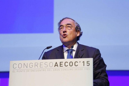 Juan Rosell, en una imagen de archivo durante su intervención en el congreso de Aecoc.