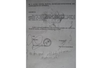 Documento en el que aparece la firma, supuestamente falsificada