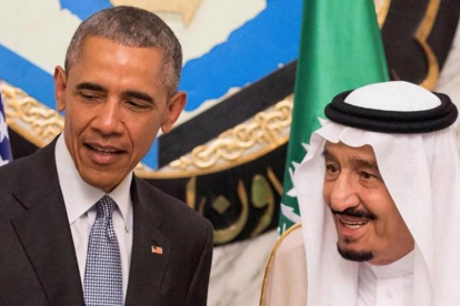Obama y el rey Salman de Arabia Saudí, en Riad, el 21 de abril.