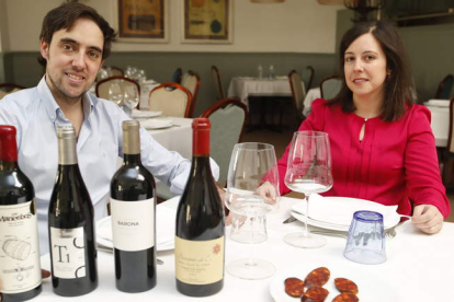 Blas Blanco García y Beatriz Santervas Rojo lideran una propuesta gastronómica que se ha hecho un lugar entre las preferencias de los comensales. RAMIRO