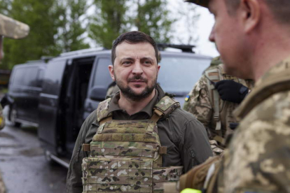 Zelenzki visitó ayer las zonas más castigadas por la guerra en Ucrania. UKRAINIAN PRESIDENTIAL PRESS
