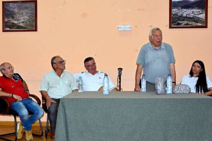 Paco Doña, Laureano Gómez, José Porto, Javier Rodríguez Sotuela y Rosa Pérez Molina. DL