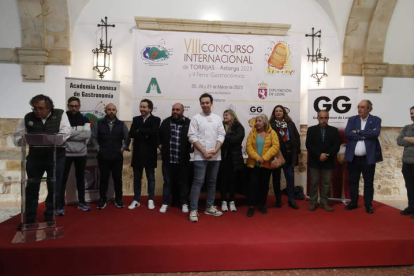 Entrega de los premios y clausura del concurso celebrado en Astorga. RAMIRO