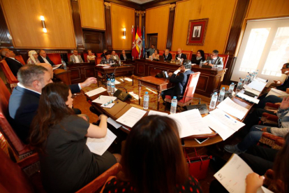 El pleno del Ayuntamiento celebrado hoy. RAMIRO