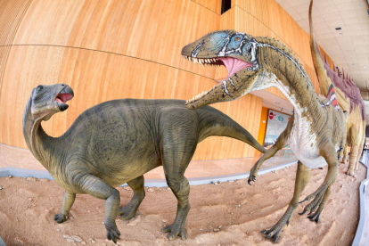 El dinosaurio más famoso de Cuenca, conocido como Pepito, sale en la última película de Bayona. TURISMO CASTILLA-LA MANCHA