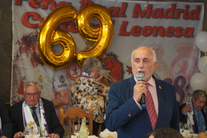 La Peña Real Madrid-Cultural Leonesa celebró este domingo su tradicional comida de confraternización. J. NOTARIO