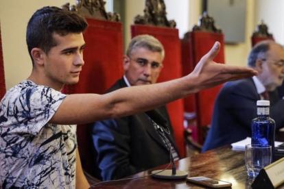 Abdsalam Haj Tajer, en una rueda prensa posterior a la mesa redonda en la que ha participado, en Madrid, este jueves.