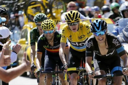 Valverde, Froome y Porte, en la etapa de Alpe d'Huez del último Tour.