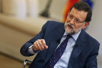 El presidente del Gobierno, Mariano Rajoy, en una entrevista sobre la situación económica, este domingo, en Madrid.