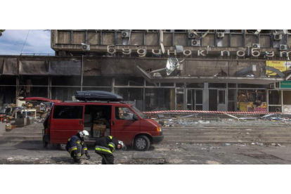 Imagen de la ciudad de Vinnytsia tras ser bombardeada por los cohetes rusos. ROMAN PILIPEY
