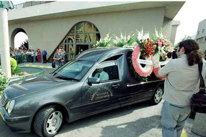 Imagen del funeral por el bebé asesinado en Elche. MORELL