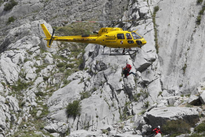 Helicóptero de rescate. DL