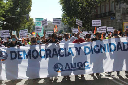 Imagen de la protesta ayer ante el Ministerio de Interior, en Madrid. EFE