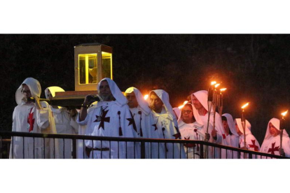 El desfile templario es uno de los actos más destacados de la Noche Templaria. ANA F. BARREDO