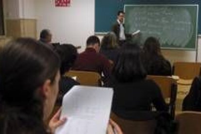 En España, más del 60 por ciento de los alumnos estudia sólo un idioma