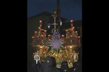 La talla que procesionó la cofracía del Dulce Nombre de Jesús Nazareno data del siglo XVII.