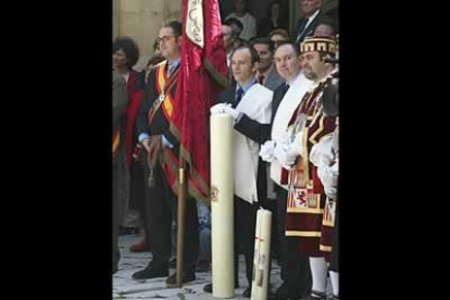 Clérigos y políticos protagonizan el tradicional pleito multisecular de Las Cabezadas, que se celebra desde hace 845 años.