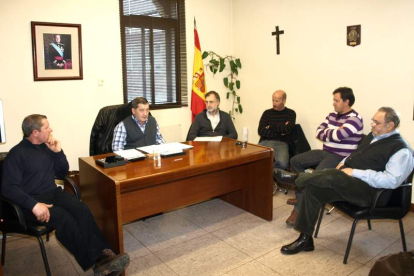Reunión de representantes de Boñar, La Ercina, Reyero, Valdepiélago y Vegaquemada.