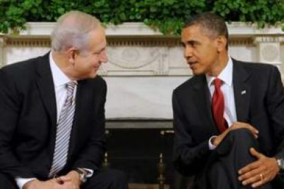 Barack Obama y Benjamin Netanyahu dialogan en la Casa Blanca.
