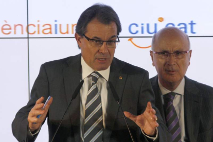 Artur Mas y Duran i Lleida, ayer, en la rueda de prensa tras la reunión del partido.