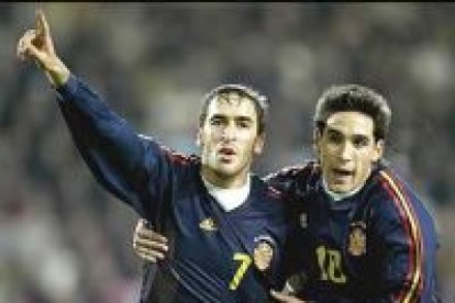 Las dudas sobre el estado físico de <b>Raúl </b>han sido constantes durante la temporada, pero su capacidad de liderazgo en España es indiscutible.