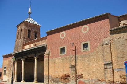 Iglesia de Villacé, perteneciente al municipio de Villamañán. DL