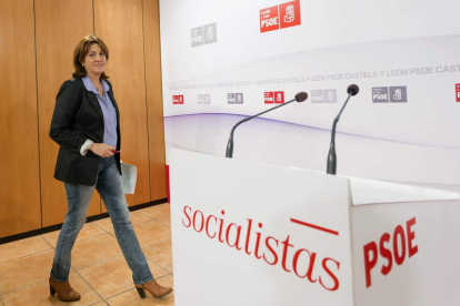 Soraya Rodríguez, ayer, a su llegada para la rueda de prensa en la sede del PSCyL en Valladolid.