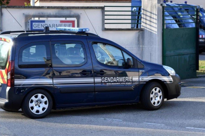 Un vehículo de la Gendarmerie, la policía francesa.