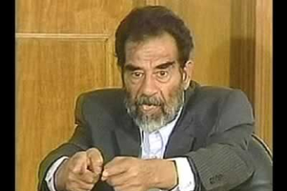 Por momentos Sadam pasó al ataque. Sus ataques verbales fueron fuertes.