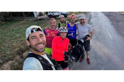 Los hermanos Borges junto a Sergio y Ana Turul. ASTORGA RUNNING
