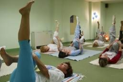 Las clases de yoga y de mantenimiento se trasladarán de las casas de cultura a los nuevos gimnasios