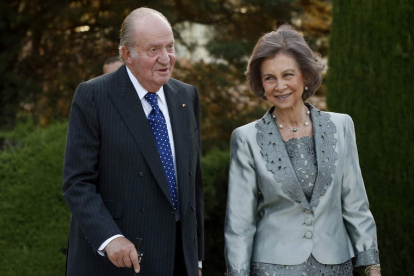 Los reyes don Juan Carlos y doña Sofía en una imagen de archivo. KIKO HUESCA